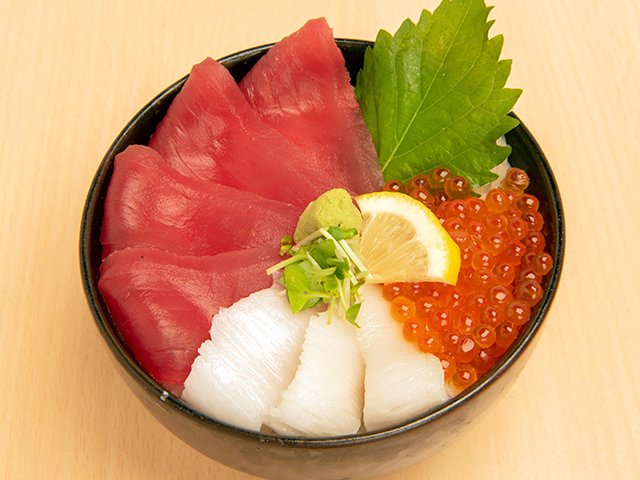 Sea urchin. Salmon roe. Tricolor donburi | Seafood bowl shop DONBURI-CHAYA